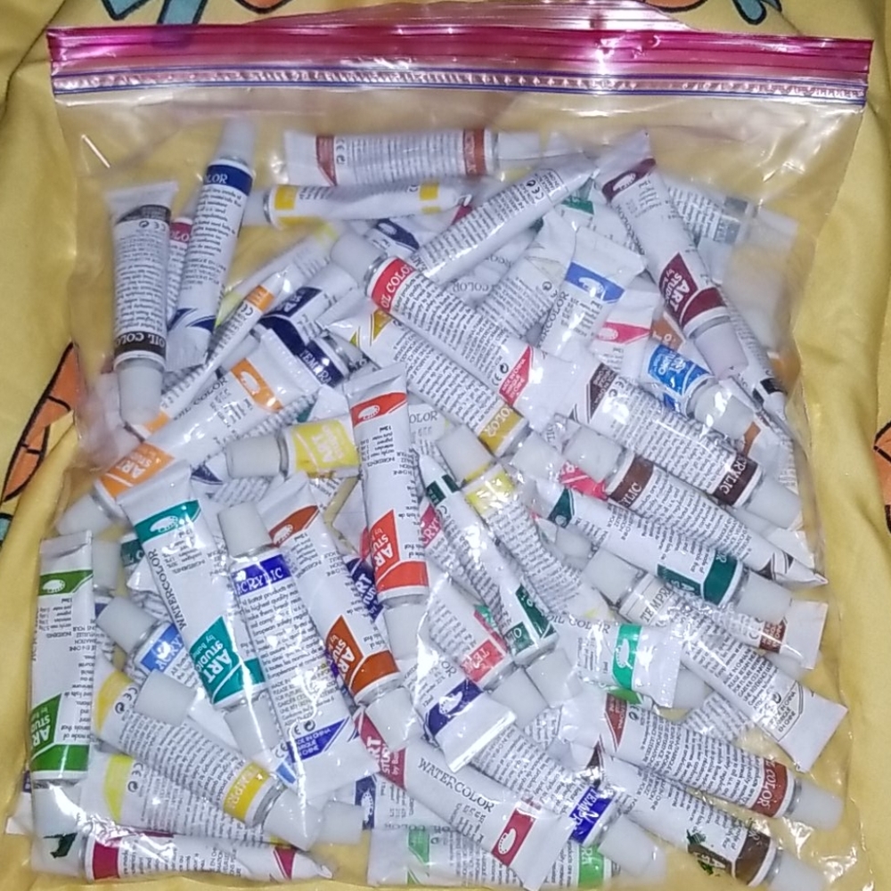 72 count art studio acrylic paints